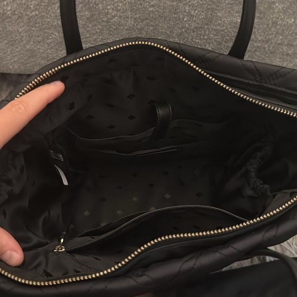 Kate Spade purse without the wallet - Picture 5 of 5